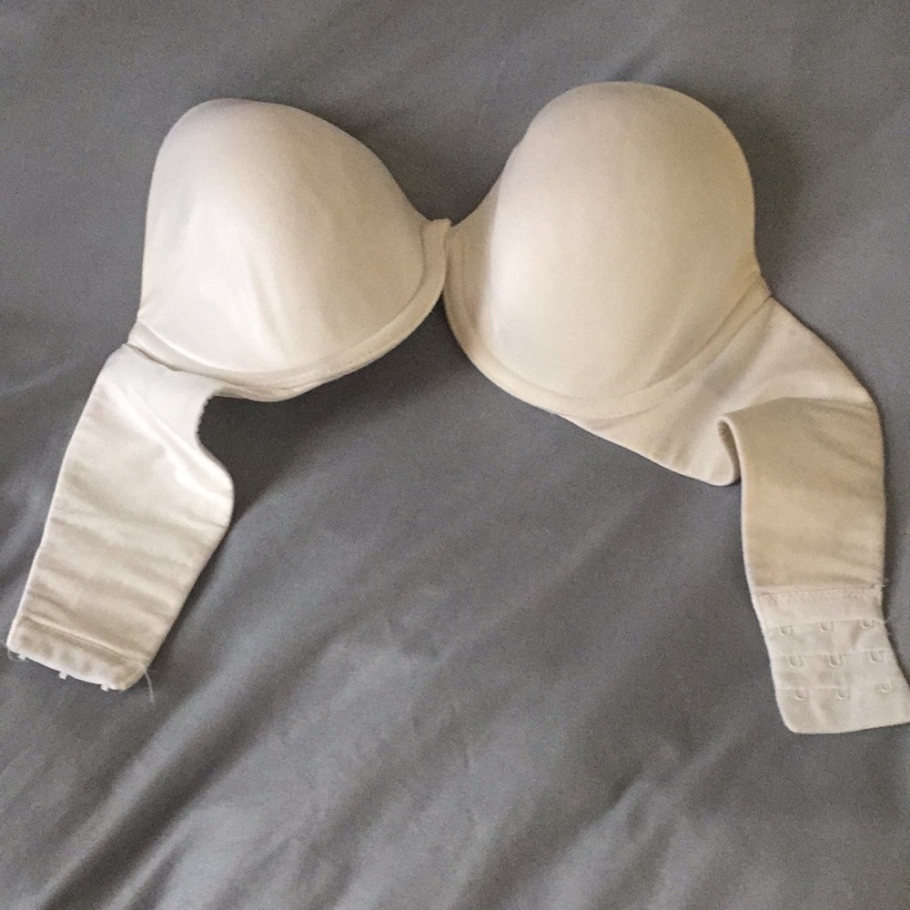 Woman’s Victoria’s Secret strapless bra
